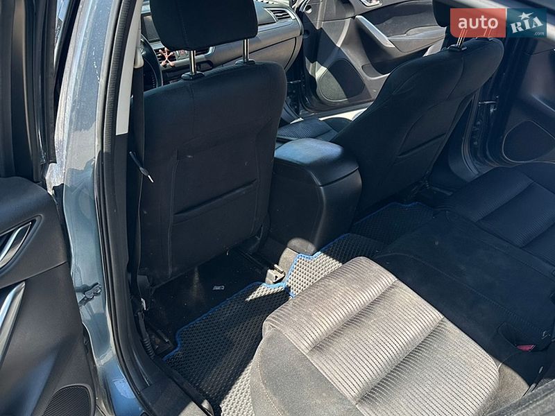 Седан Mazda 6 2015 в Львове