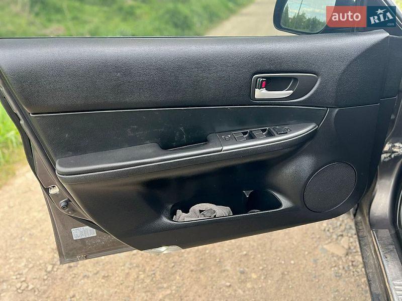 Универсал Mazda 6 2005 в Самборе