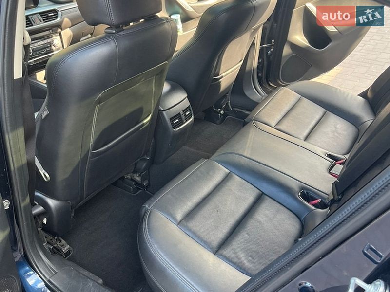 Седан Mazda 6 2015 в Кривому Розі