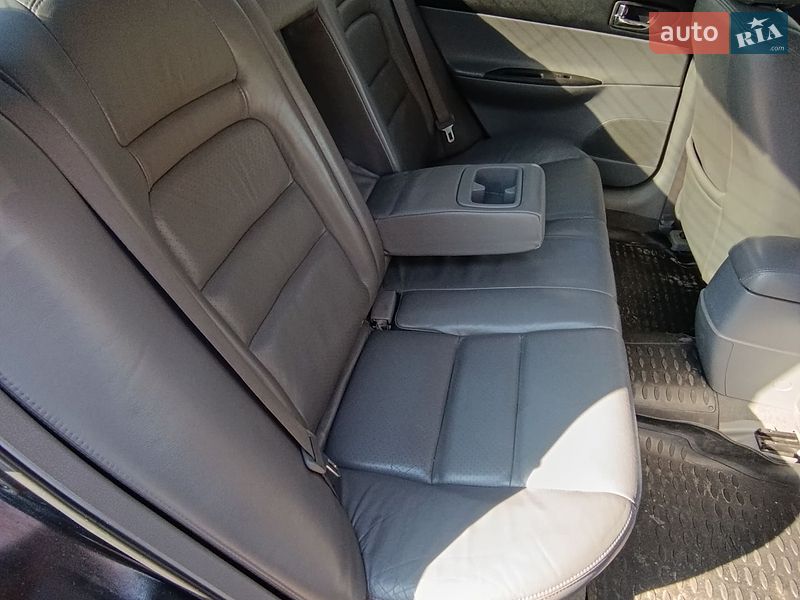 Седан Mazda 6 2003 в Броварах
