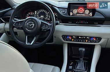 Седан Mazda 6 2019 в Киеве
