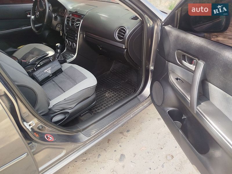 Седан Mazda 6 2007 в Черновцах