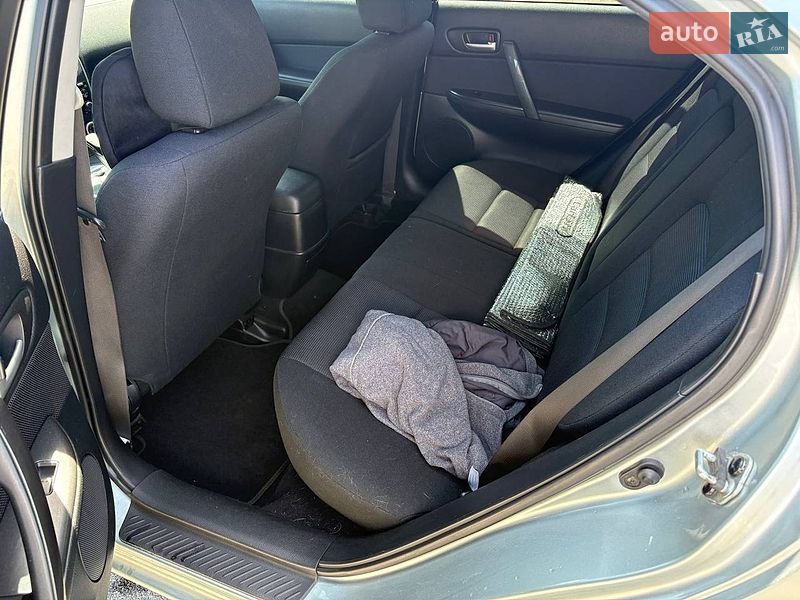 Лифтбек Mazda 6 2006 в Киеве