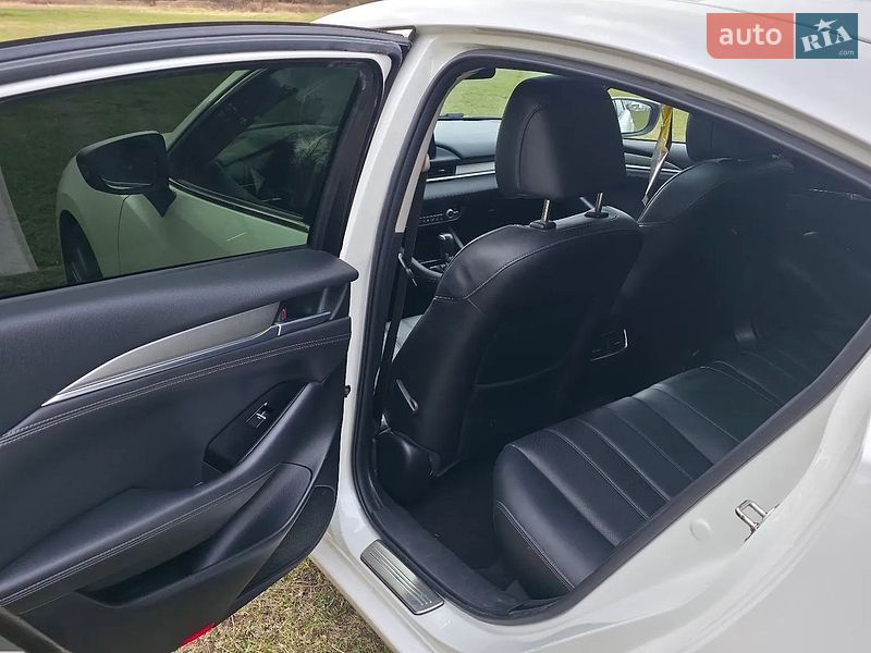 Седан Mazda 6 2021 в Хмельницком