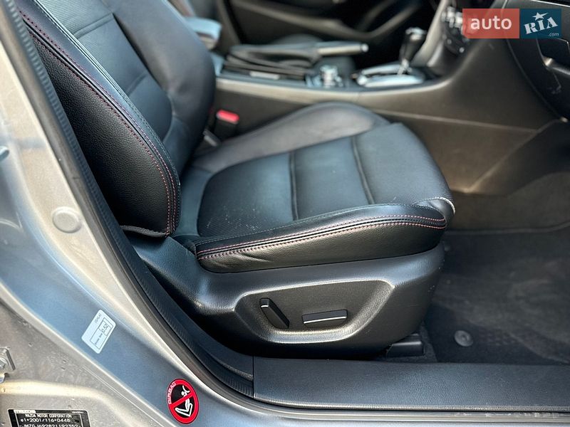 Универсал Mazda 6 2015 в Ровно