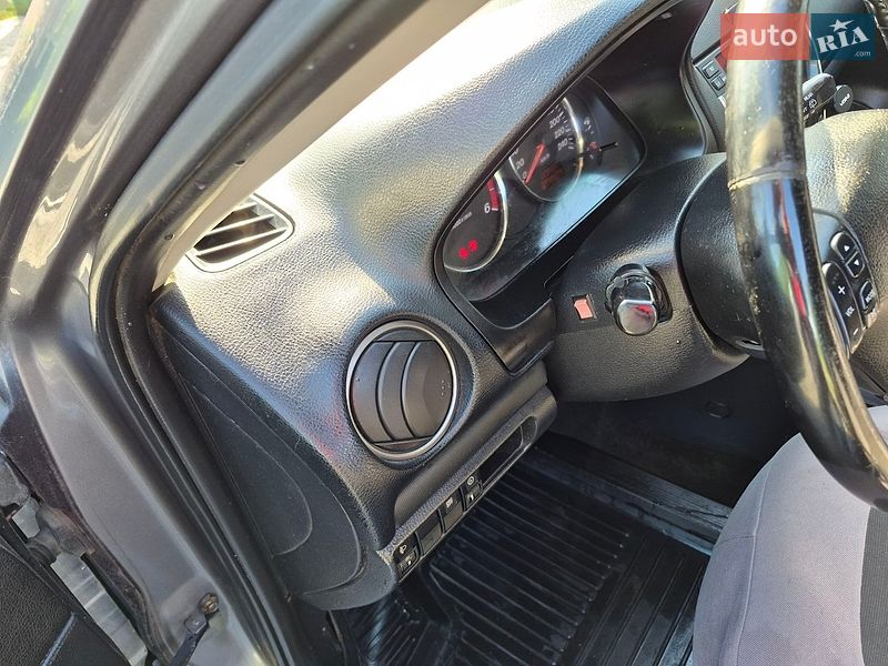 Універсал Mazda 6 2004 в Чернівцях фото 40 Універсал Mazda 6 2004 в Чернівцях
