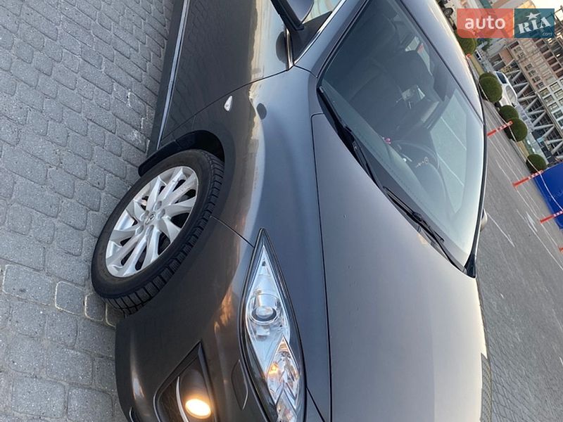 Седан Mazda 6 2012 в Львове