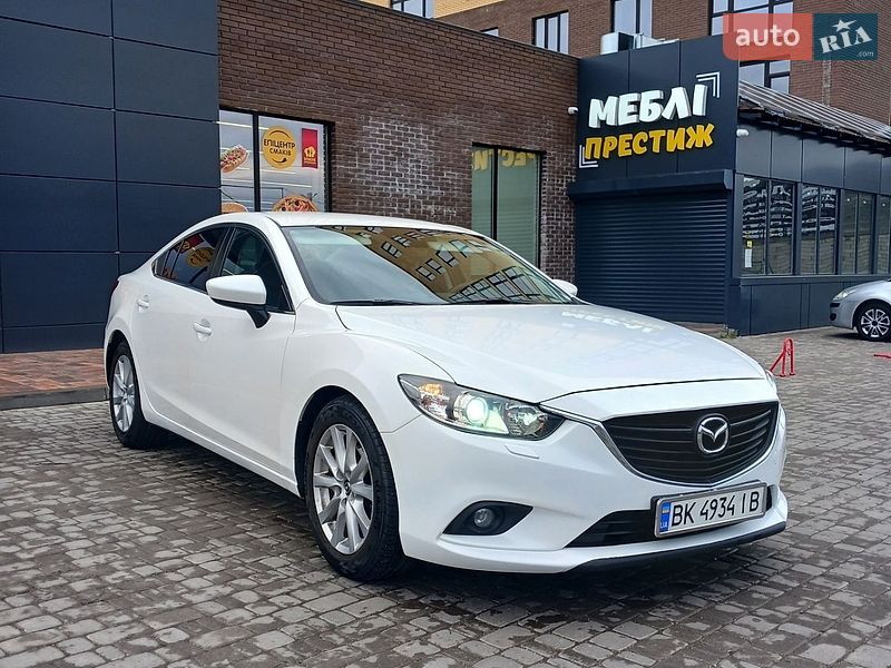Седан Mazda 6 2013 в Нетешине