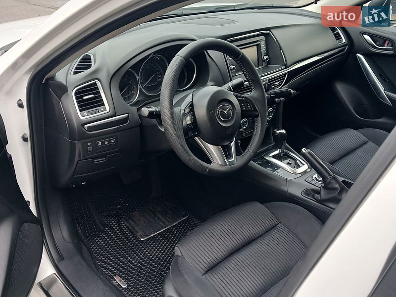 Седан Mazda 6 2013 в Нетешине