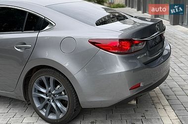 Седан Mazda 6 2013 в Черновцах