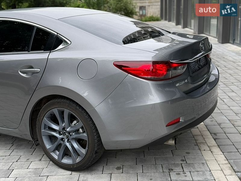 Седан Mazda 6 2013 в Черновцах