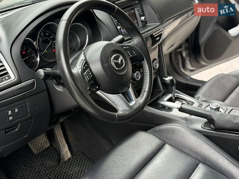 Седан Mazda 6 2013 в Черновцах