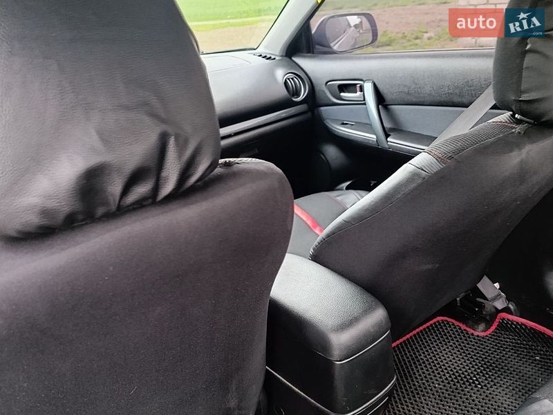 Седан Mazda 6 2006 в Отынии