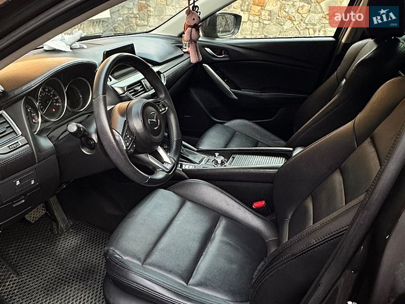 Седан Mazda 6 2016 в Львове