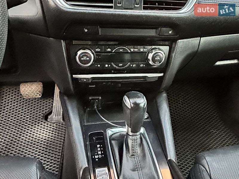 Седан Mazda 6 2016 в Львове