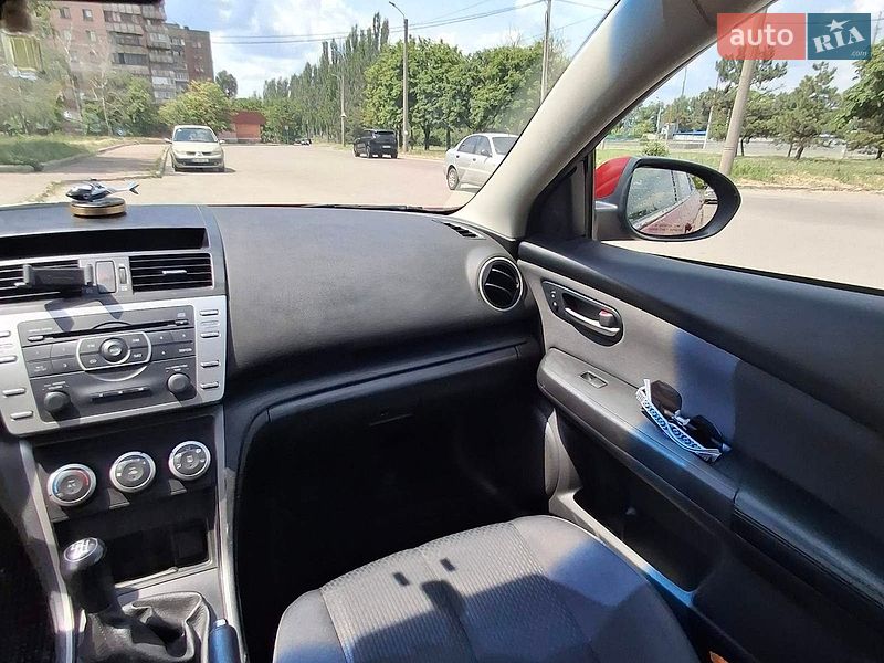 Седан Mazda 6 2010 в Днепре
