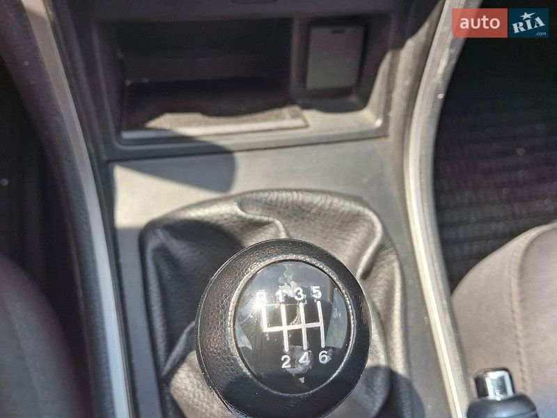 Седан Mazda 6 2010 в Днепре