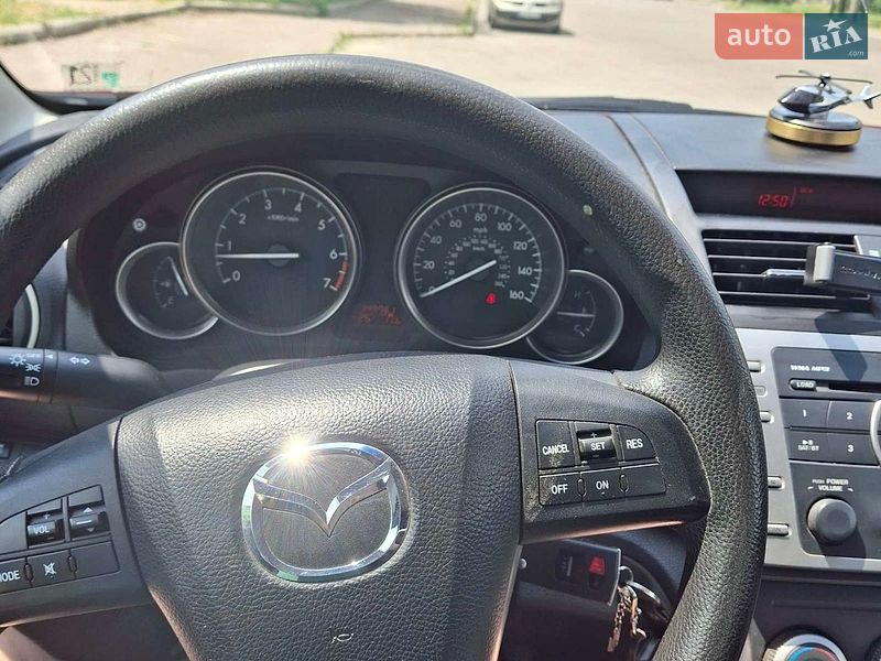 Седан Mazda 6 2010 в Днепре