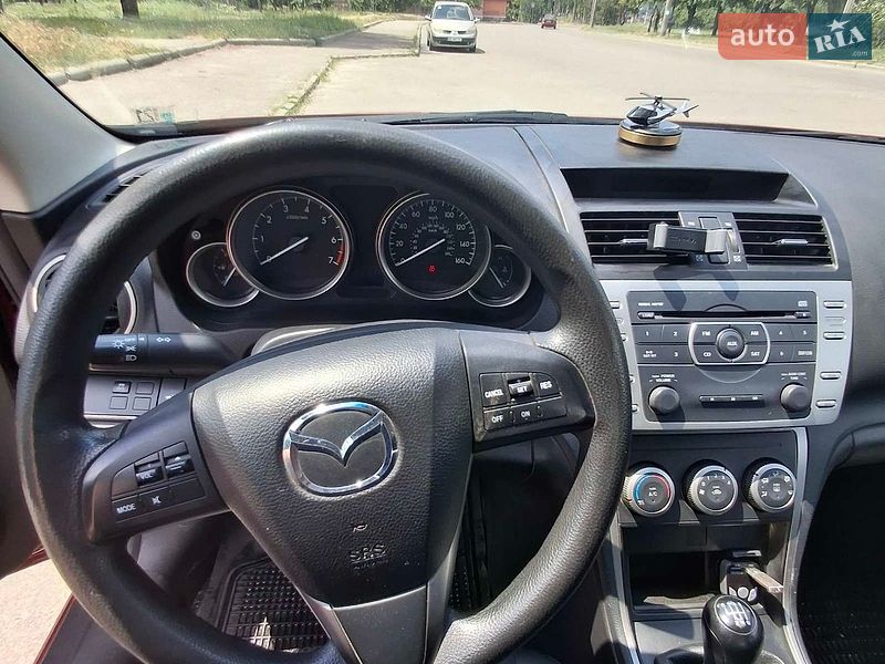 Седан Mazda 6 2010 в Днепре