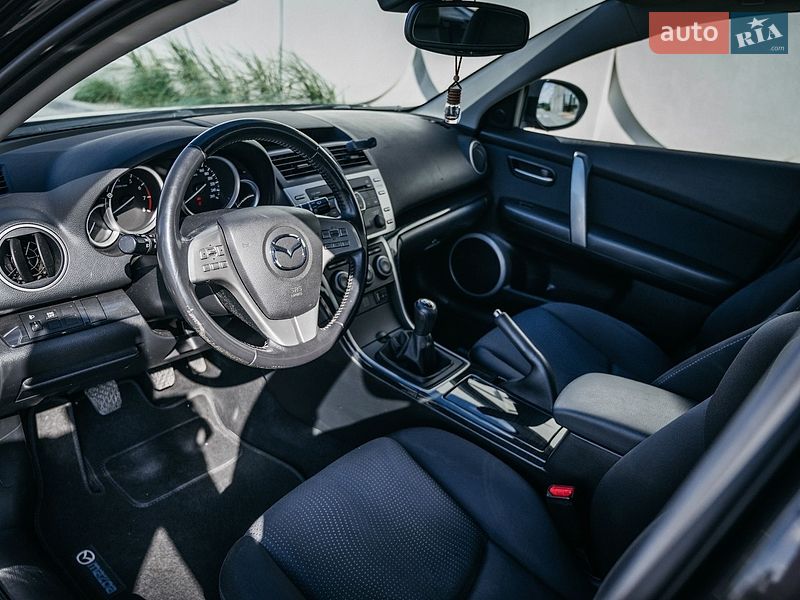 Универсал Mazda 6 2008 в Луцке