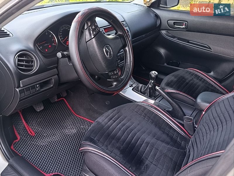 Седан Mazda 6 2005 в Херсоні