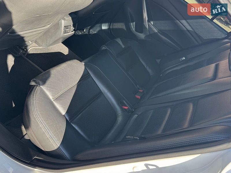 Седан Mazda 6 2013 в Киеве