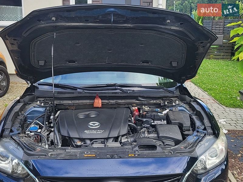 Седан Mazda 6 2016 в Старому Самборі