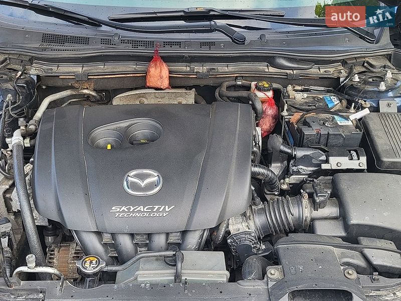 Седан Mazda 6 2016 в Старому Самборі