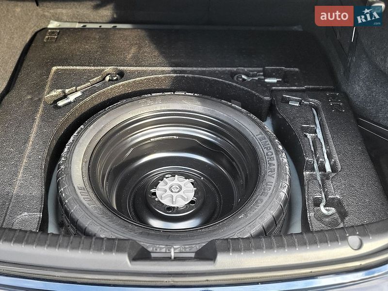 Седан Mazda 6 2016 в Старому Самборі