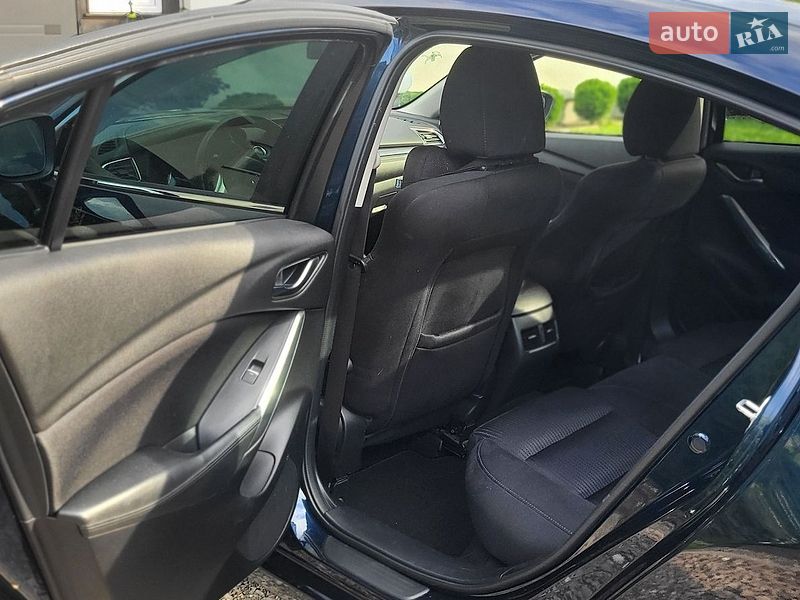Седан Mazda 6 2016 в Старому Самборі