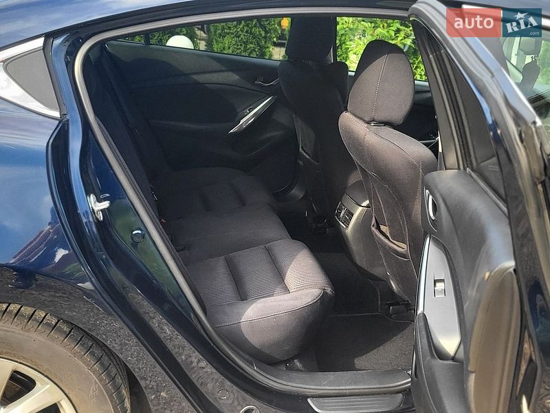 Седан Mazda 6 2016 в Старому Самборі