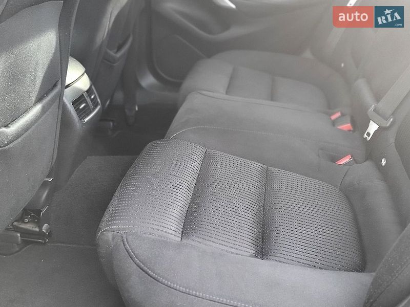 Седан Mazda 6 2016 в Старому Самборі