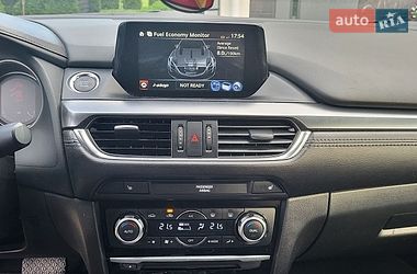 Седан Mazda 6 2016 в Старому Самборі