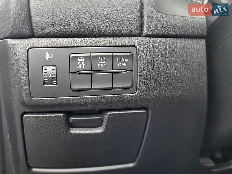 Седан Mazda 6 2016 в Старому Самборі
