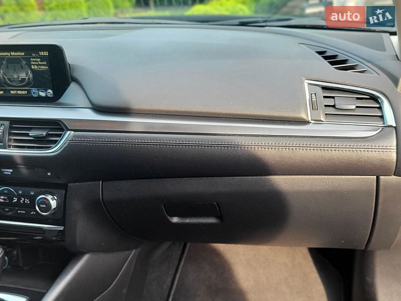 Седан Mazda 6 2016 в Старому Самборі
