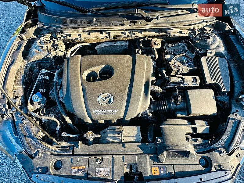 Седан Mazda 6 2016 в Запоріжжі