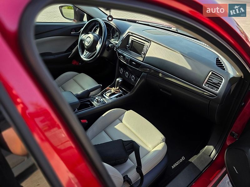 Седан Mazda 6 2014 в Тернополе