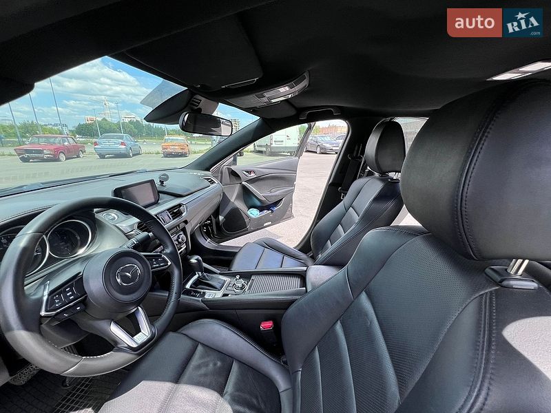 Седан Mazda 6 2016 в Львові