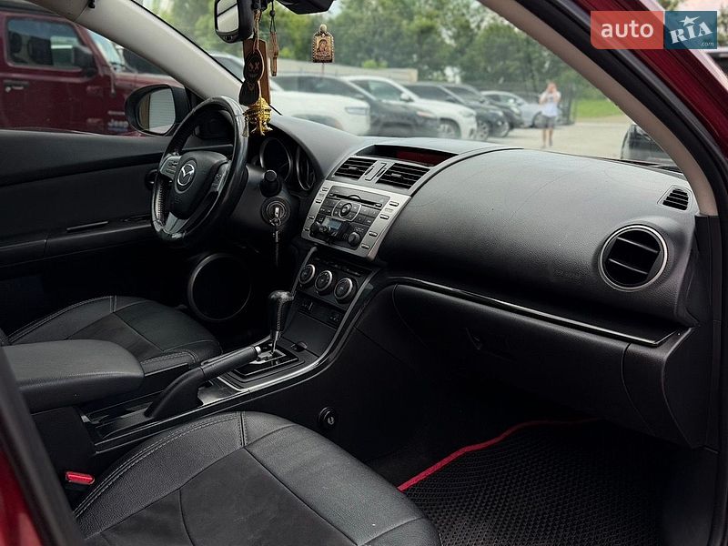 Седан Mazda 6 2008 в Черновцах