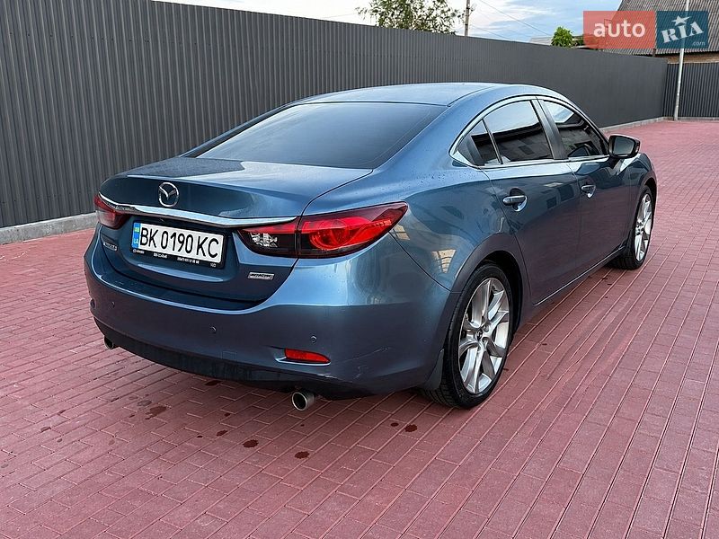 Седан Mazda 6 2013 в Ровно