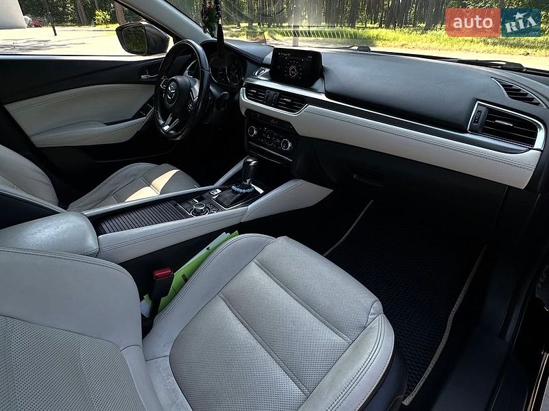 Седан Mazda 6 2017 в Киеве