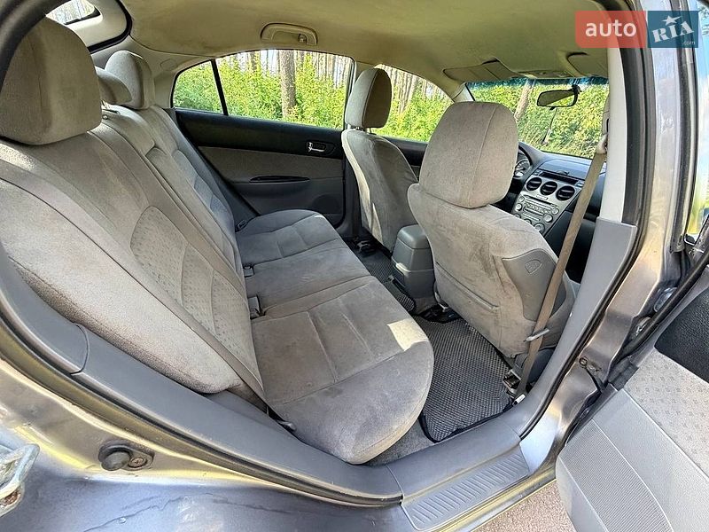 Седан Mazda 6 2004 в Житомирі