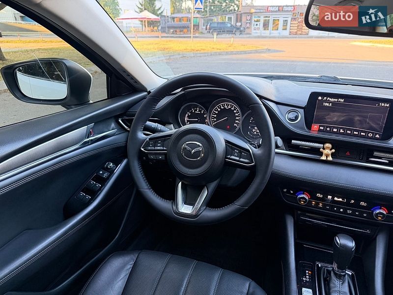 Седан Mazda 6 2018 в Киеве
