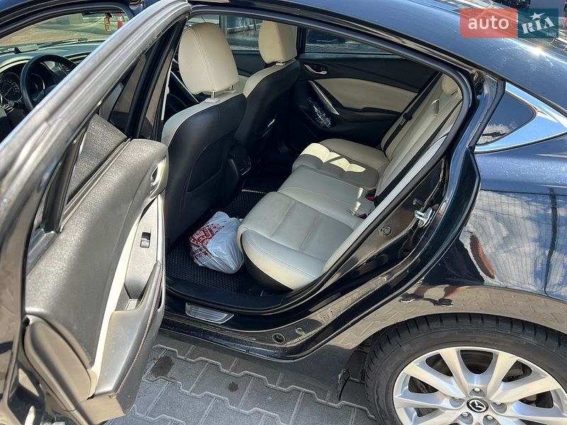 Седан Mazda 6 2013 в Киеве
