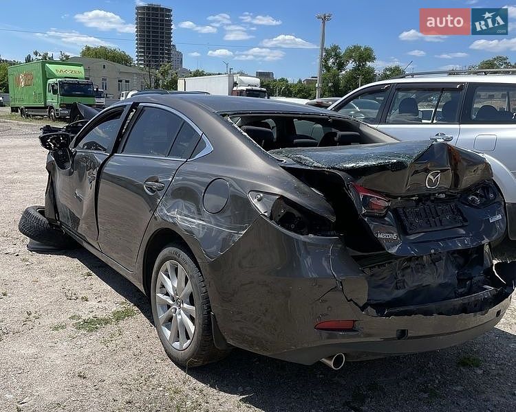 Седан Mazda 6 2016 в Кропивницком