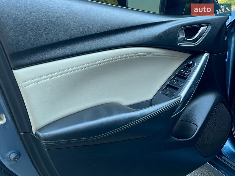 Седан Mazda 6 2013 в Запоріжжі