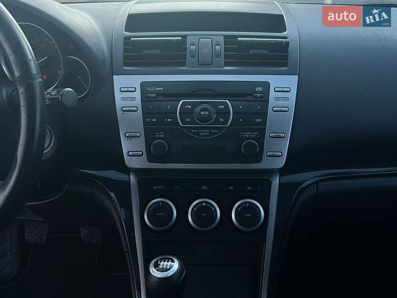 Седан Mazda 6 2008 в Рівному