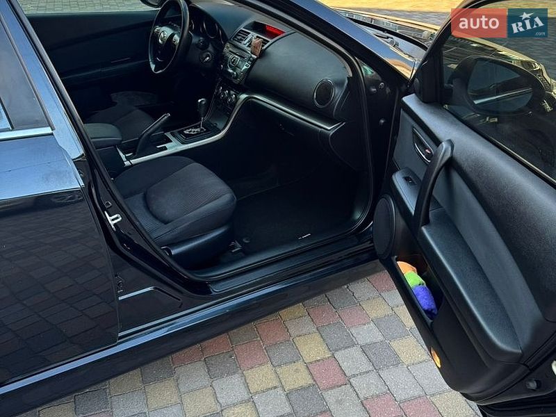 Седан Mazda 6 2010 в Запоріжжі