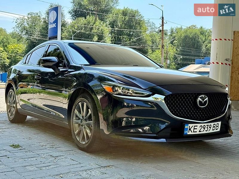Седан Mazda 6 2018 в Днепре