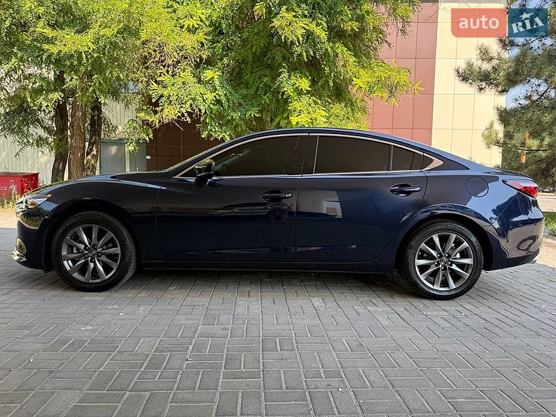 Седан Mazda 6 2018 в Днепре